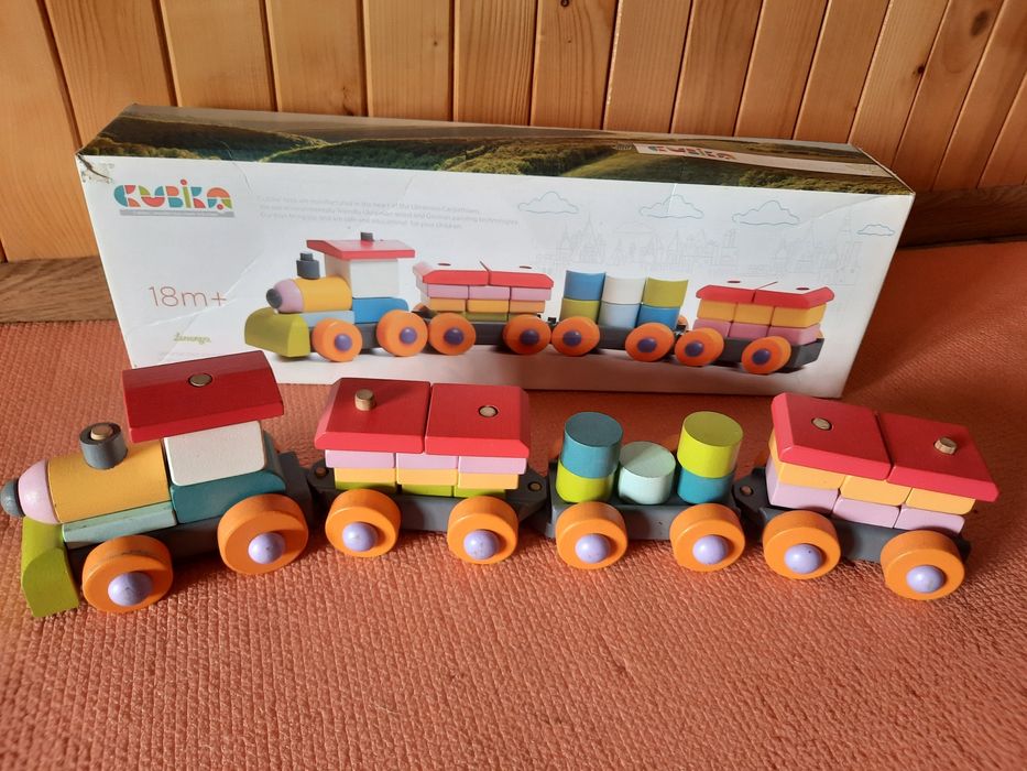Дерев'яний паравозик Cubika