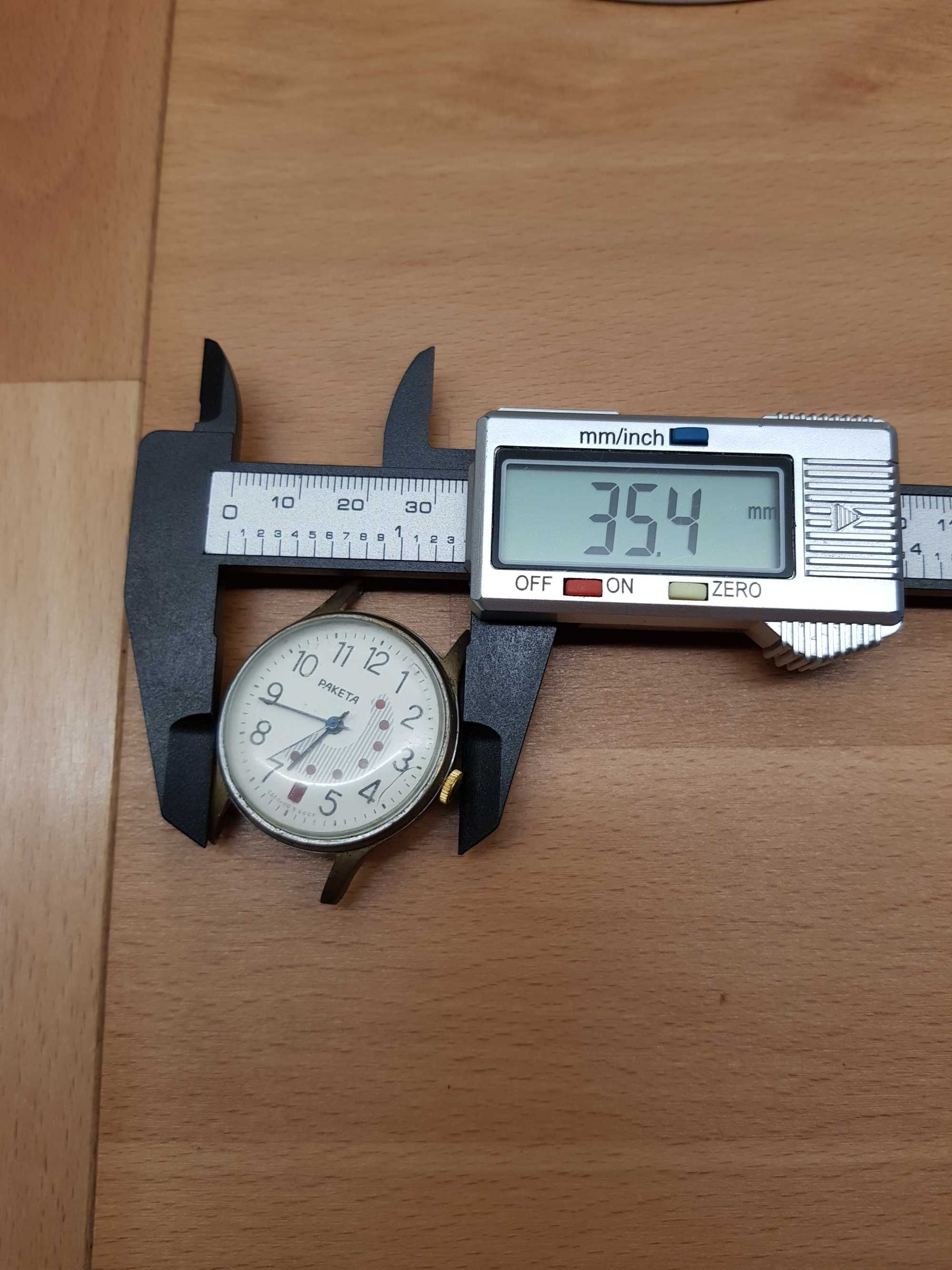 Ciekawy męski zegarek Rakieta