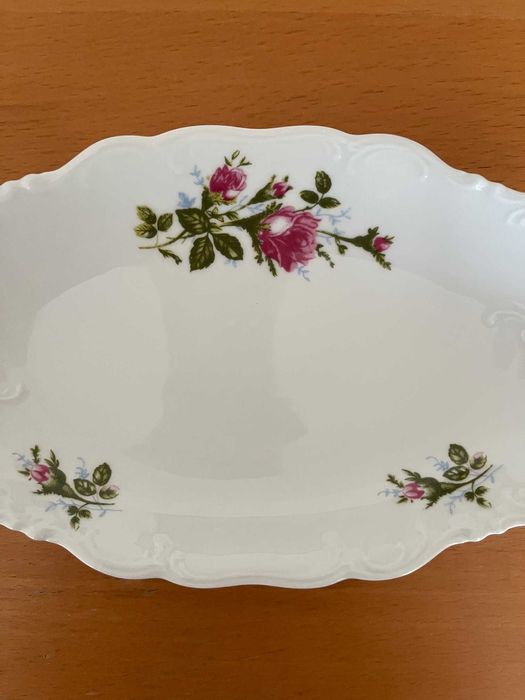 Porcelanowy owalny półmisek, Złota Róża Chodzieska, Wawel,  Wałbrzych