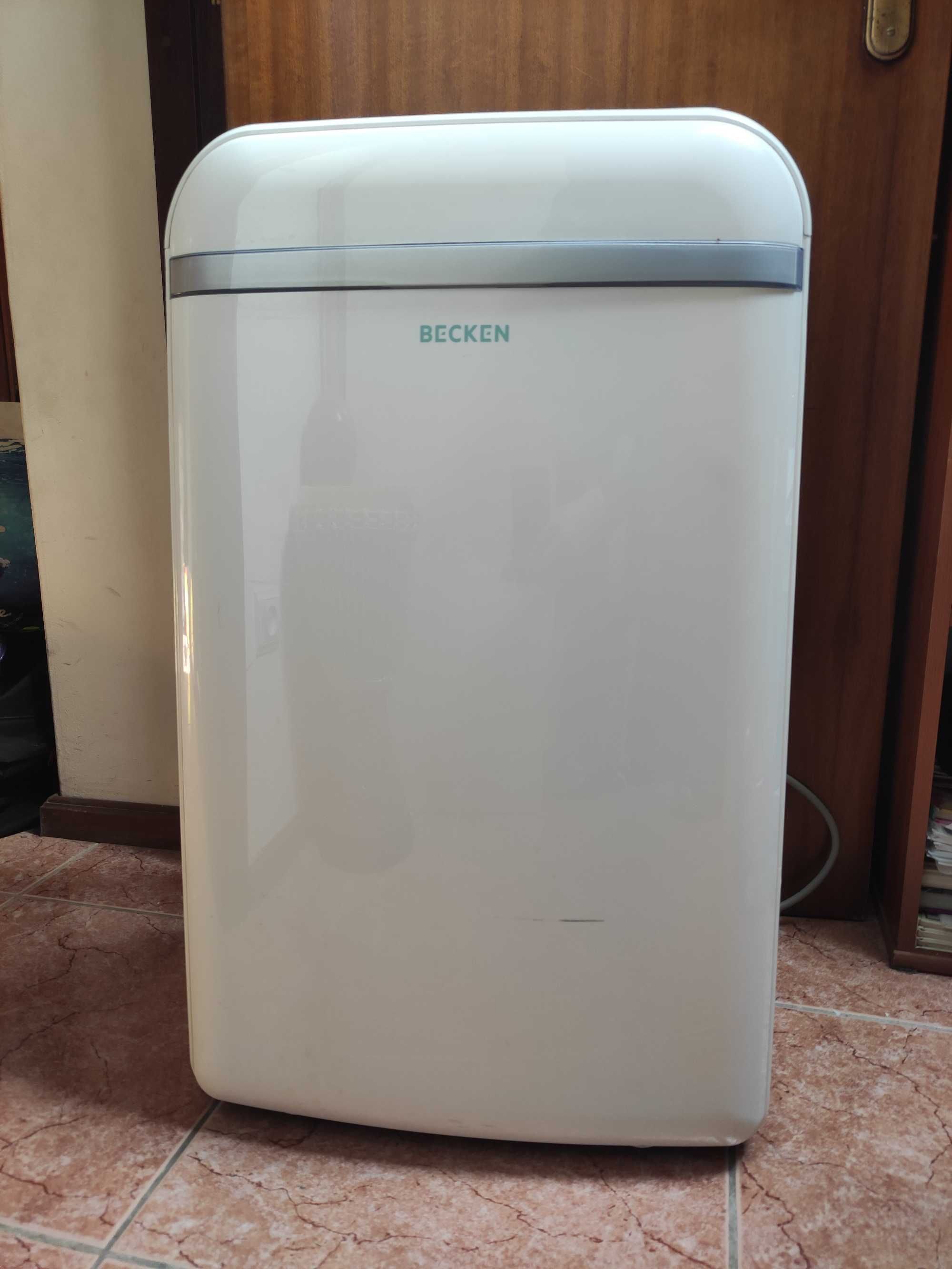 Ar Condicionado Portátil BECKEN 12000 BTU