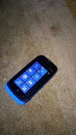 Nokia 610 (sem WI-FI)