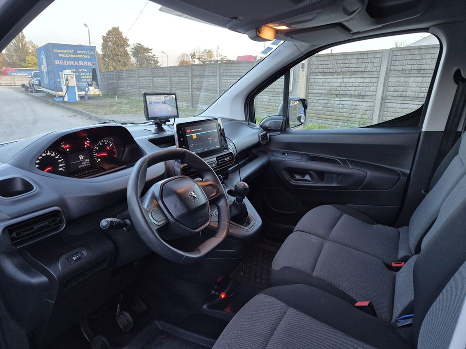 Peugeot Partner 1.5Hdi Klima Navi Kamera 3osobowy Serwisowany 2019 Rok