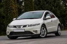 Honda Civic 140KM Podgrzewane Fotele Tempomat Parktronik Biała Perła