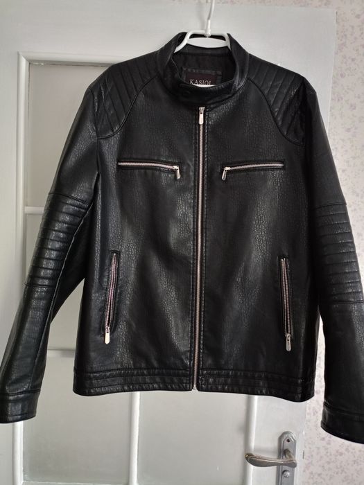 Чоловіча курточка чорна кожанка куртка