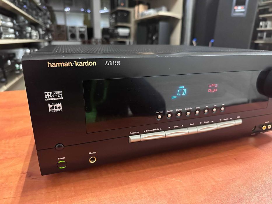 Amplituner Harman Kardon 1550