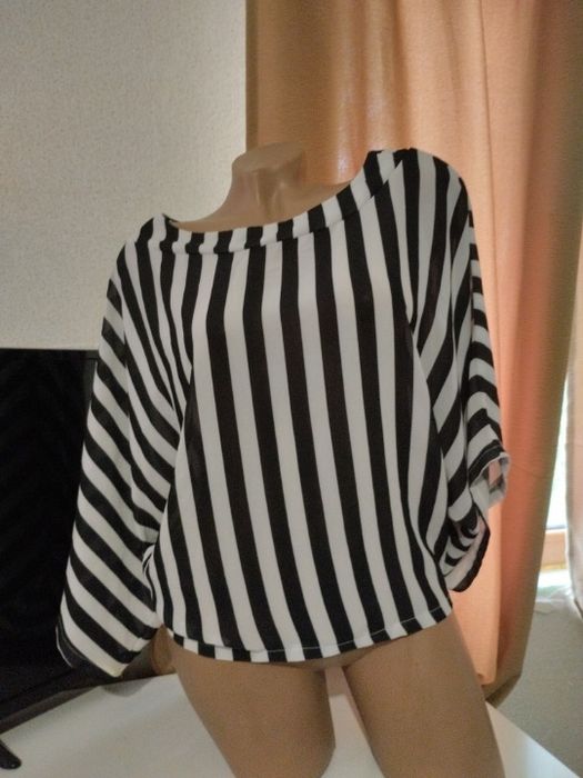 Блузи жіночі в ідеальному стані