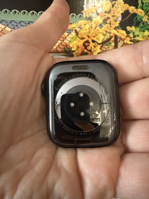 Продам Apple Watch 8 45mm GPS