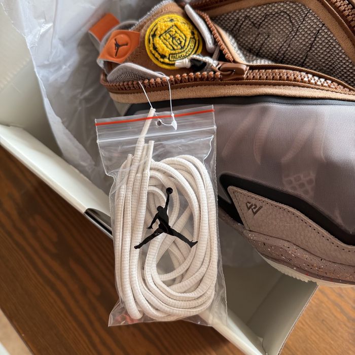 Є розміри Nike Air Jordan Why Not .6 x Honor The Gift DX1692-001