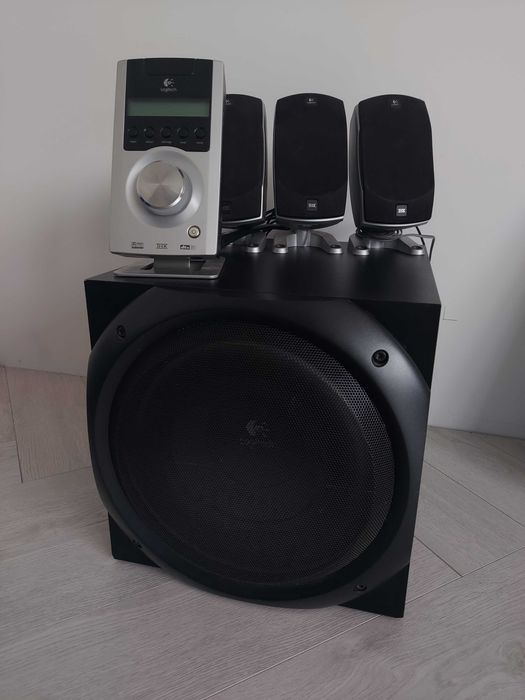 Logitech 5.1 Z-5500 Digital THX Speaker System
