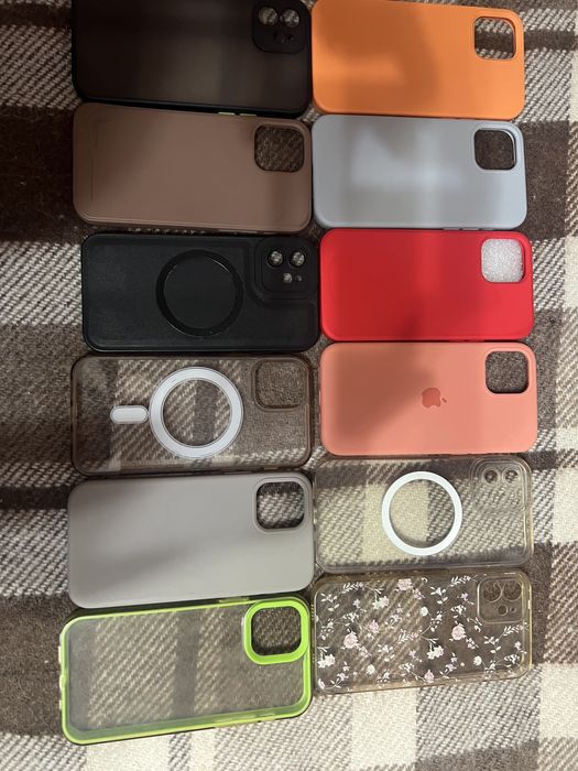Чохли айфон 12 в кількості 12шт.
