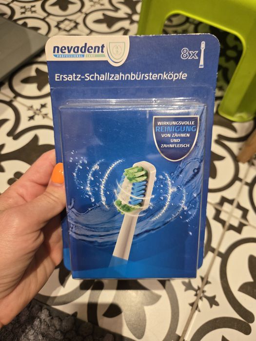Końcówki do szczoteczki elektrycznej NEVADENT