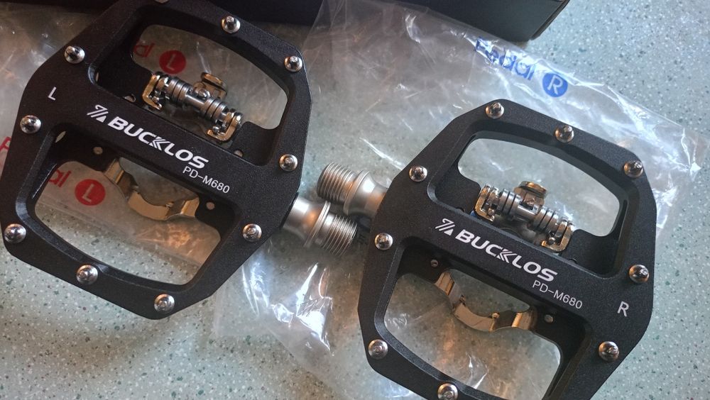 Wyprzedaż.. Nowe pedały rowerowe BUCKLOS SPD PD-M680