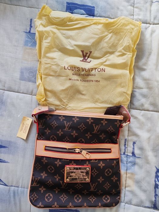 Mala á tiracolo Nova