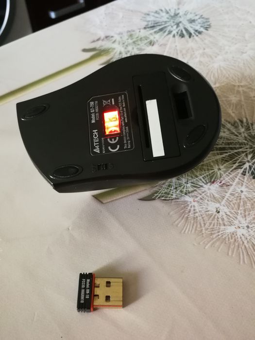 Комп'ютерна миша бездротова.