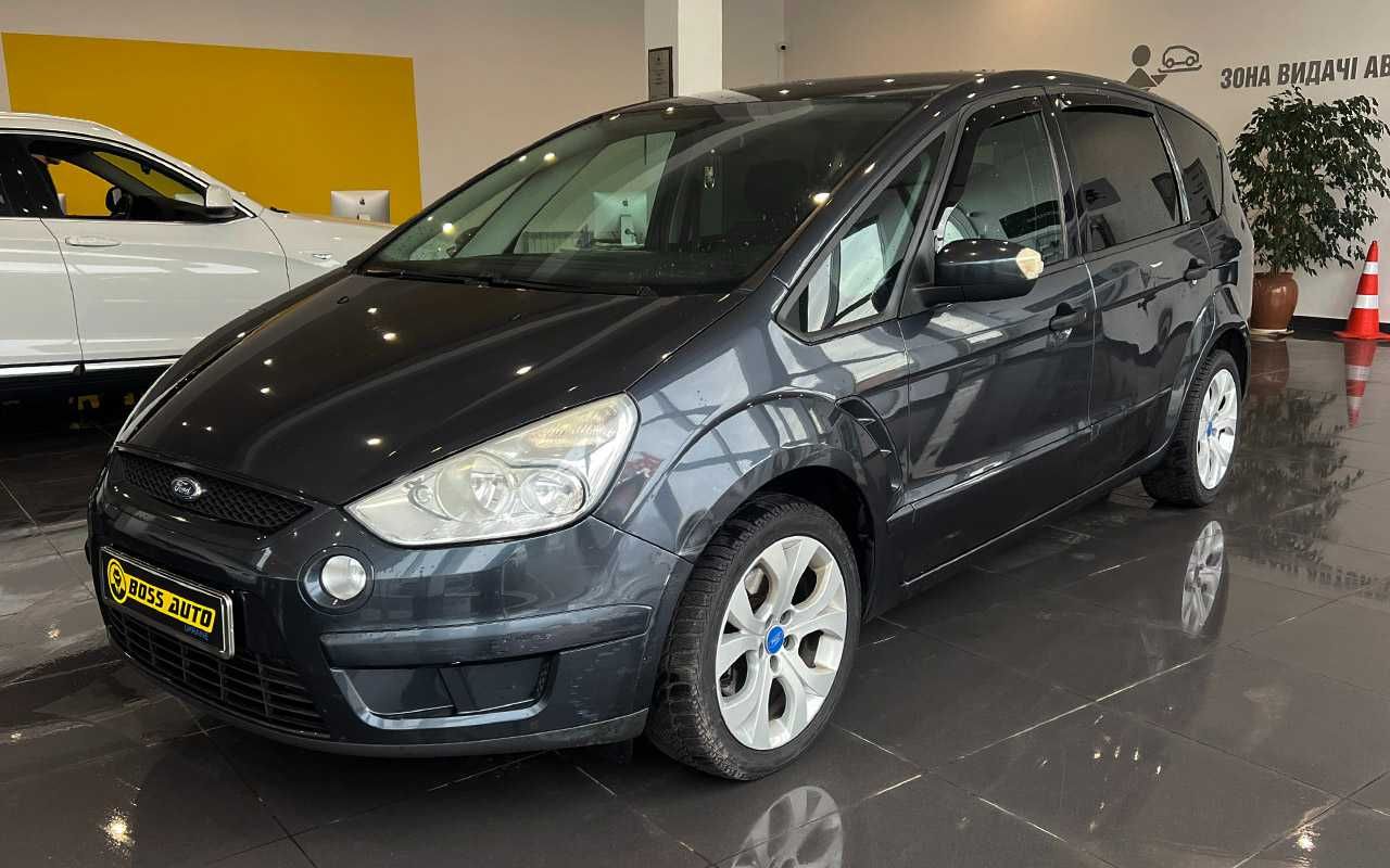 Ford S-Max 2009 року