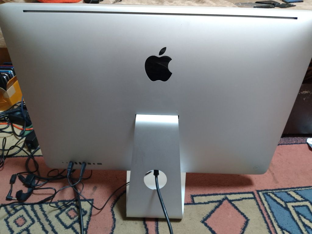 Apple iMac 27 A1312. 8/128gb