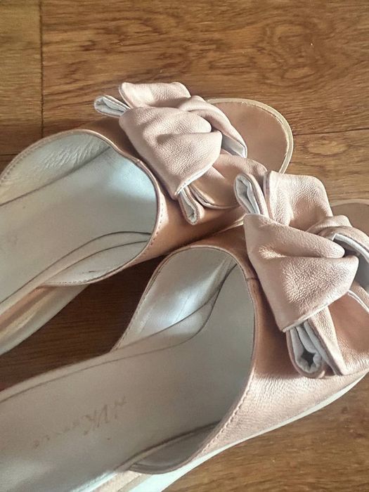 Пудровые шлепанцы натуральная кожа платформа женские туфли