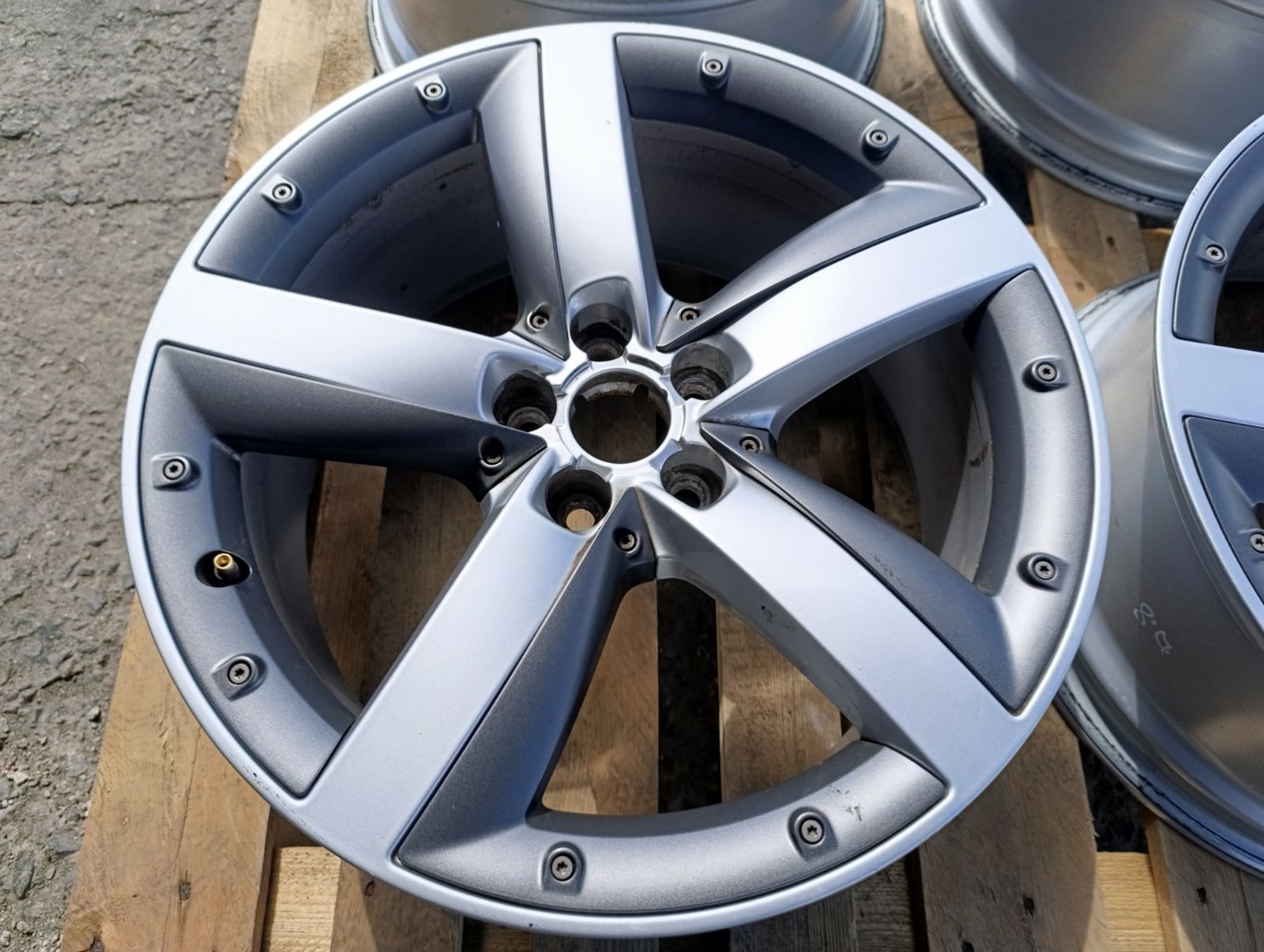 Легкосплавні диски 5*100 R17 титани р17