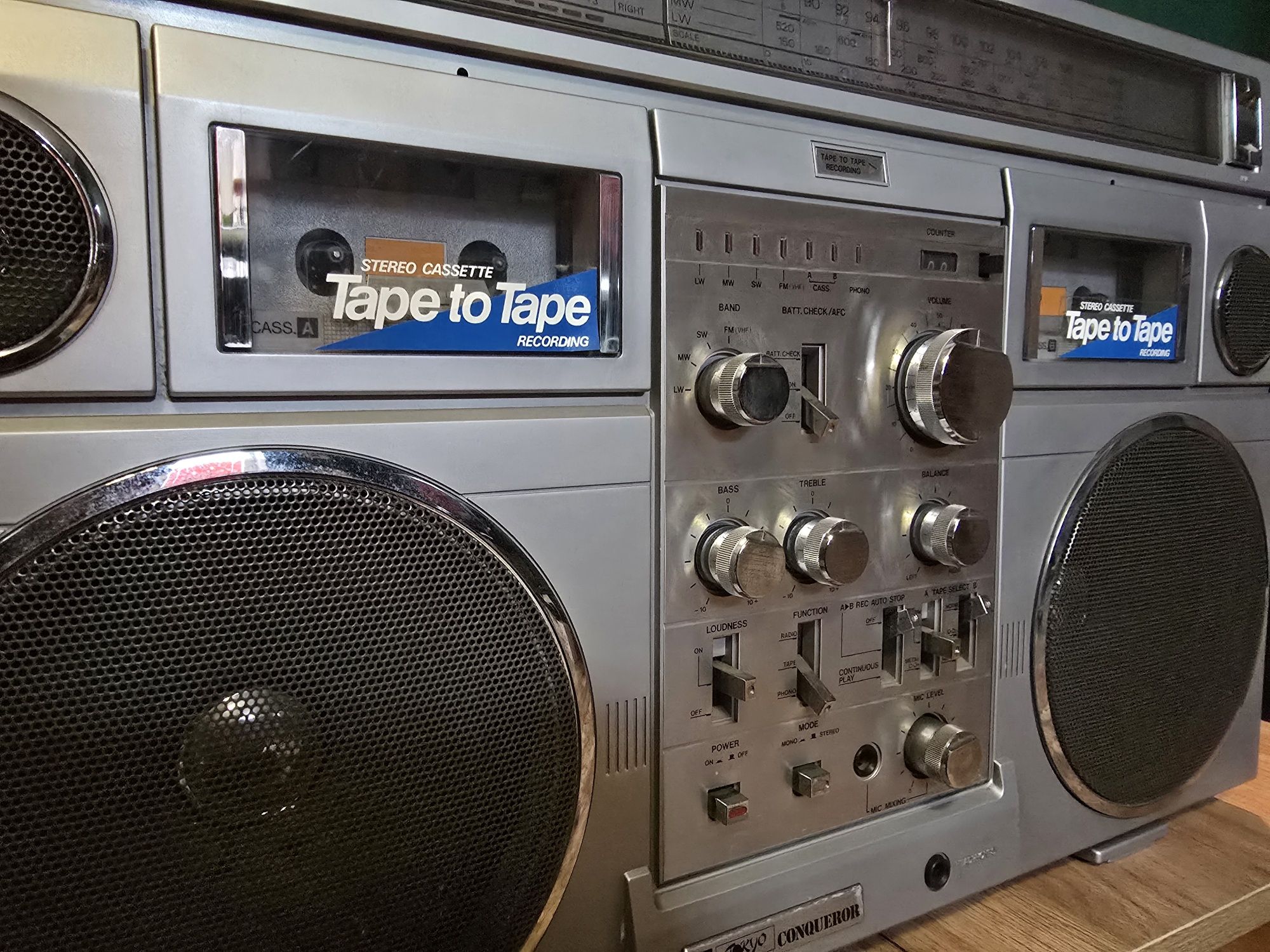 Boombox – Tokyo Conqueror (Made in Korea) Rzadki