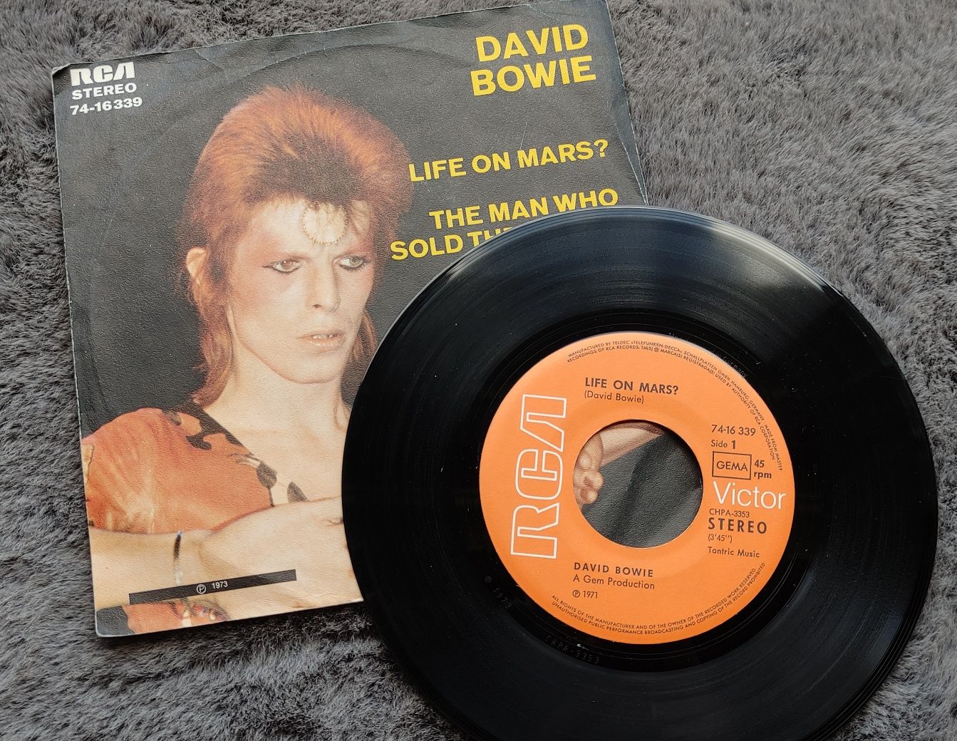 David Bowie – Life On Mars The Man Who Sold The World