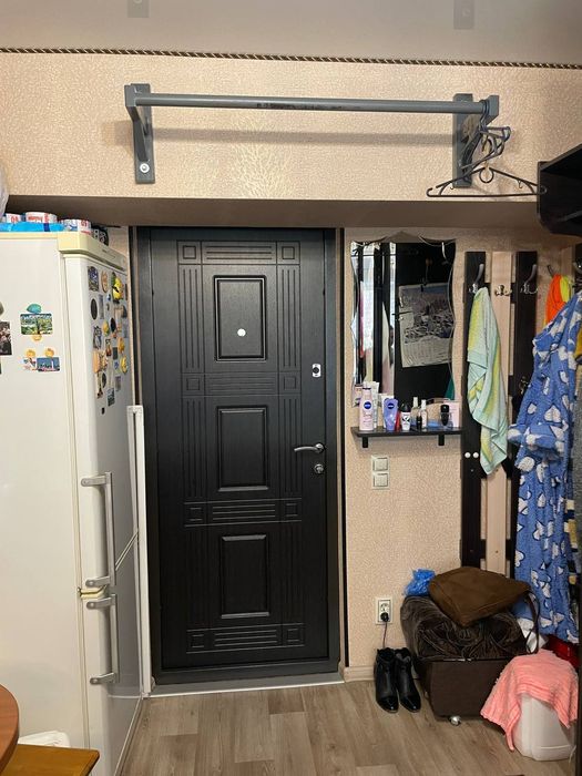 Продаж гарної кімнати з зручним місцерозташуванням.