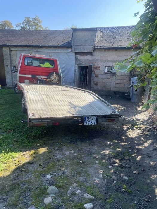 Auto laweta pomoc drogowa