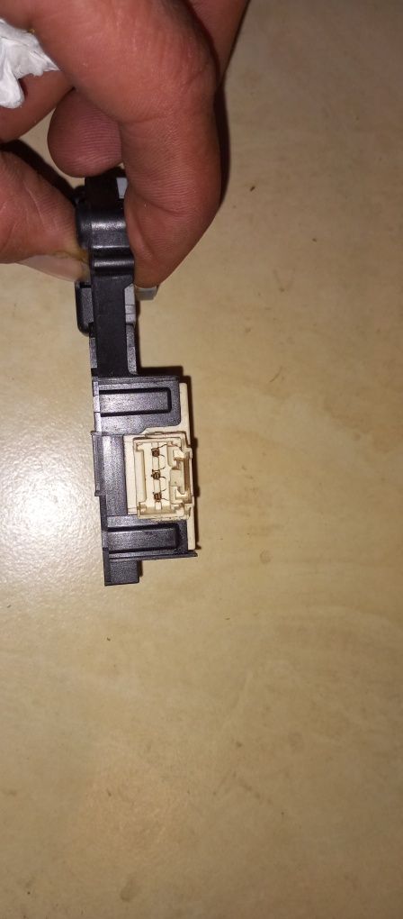 Zamek drzwiczek pralki Whirlpool dm series Rold DM569 blokada drzwi ry
