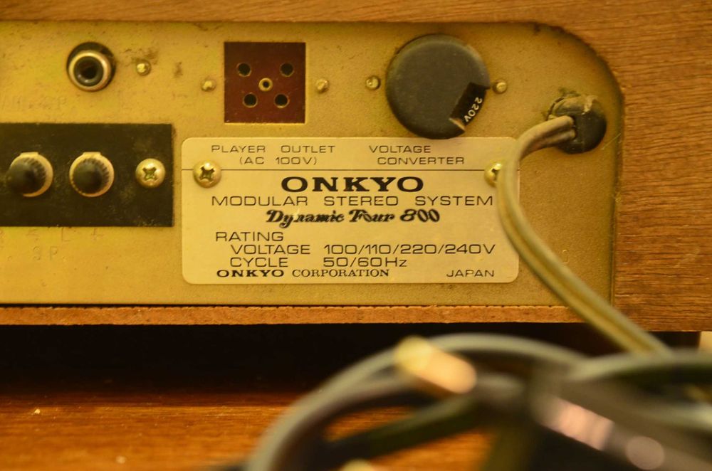 Amplificador/ Receiver Onkyo Dinamic Four 800