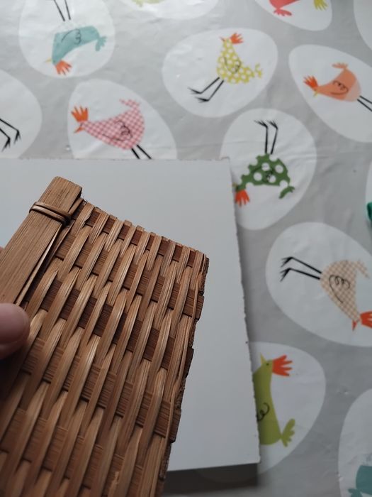 Cesto de vime em bom estado