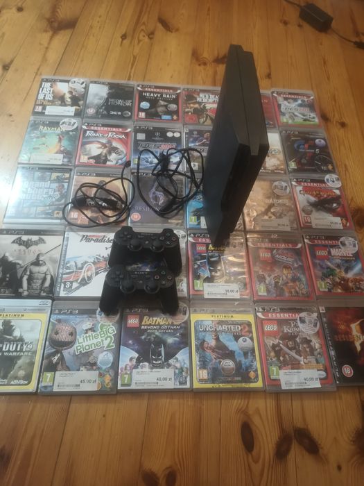 Sprzedam PS3 z 30 grami