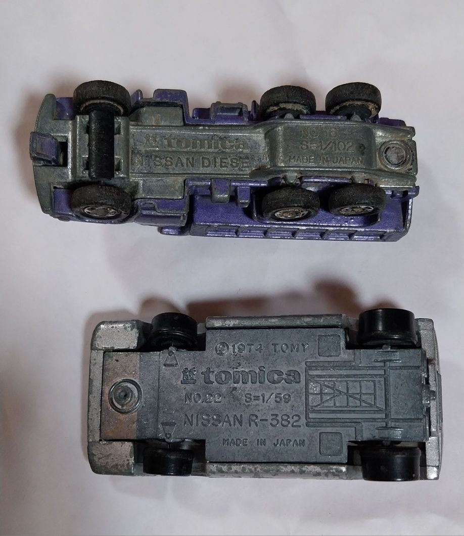 2 miniaturas antigas Tomica