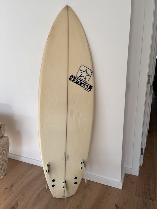 Pyzalian 5’9 com capa e quilhas