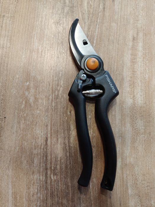 Sekator Fiskars Profesjonalny