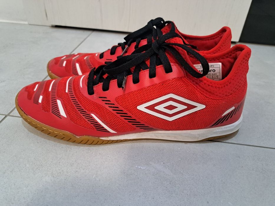 Halówki Umbro r. 45