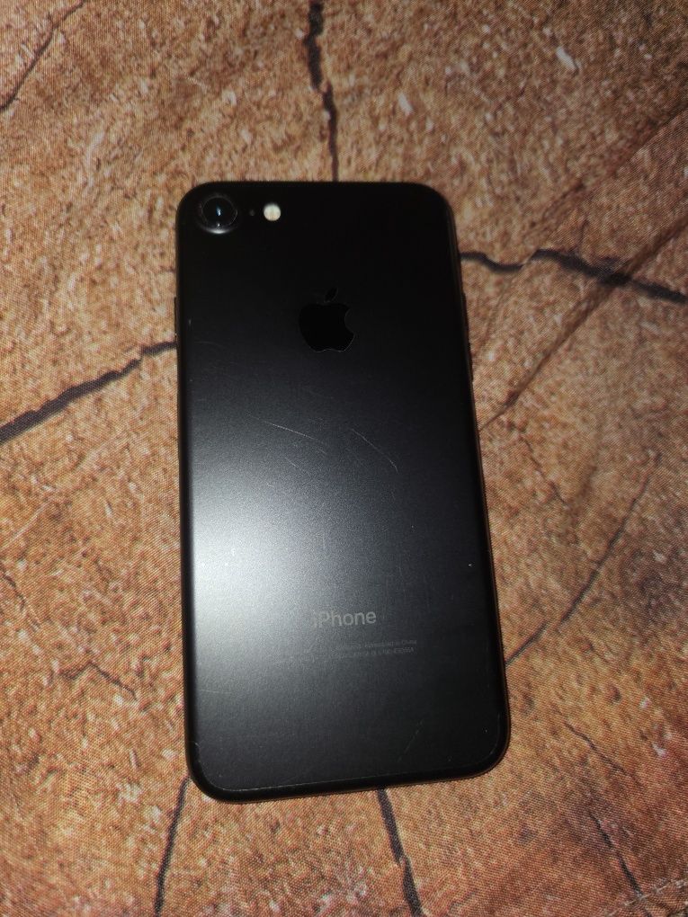 Iphone 7 32gb битий