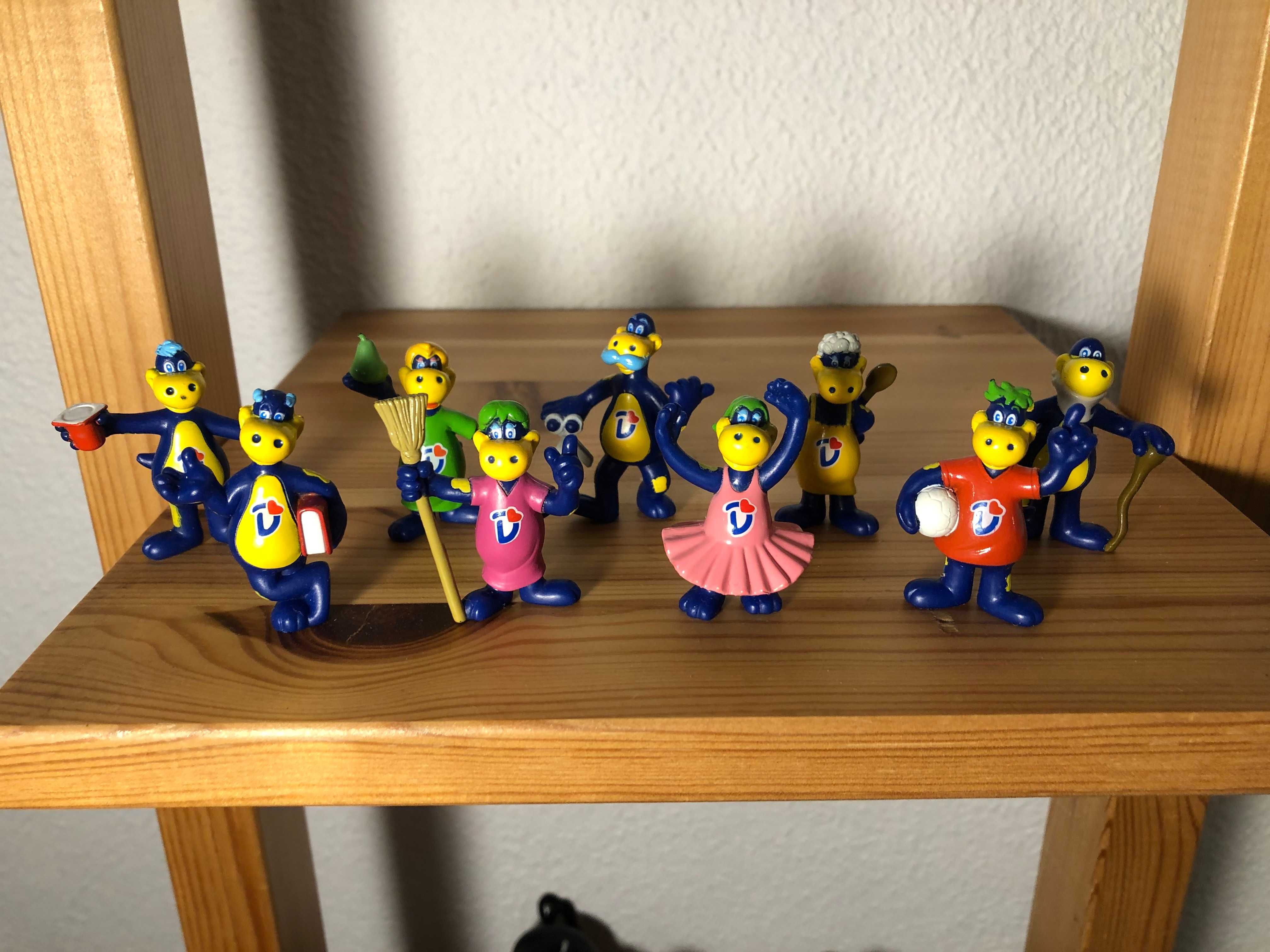 Família danoninho - 9 bonecos