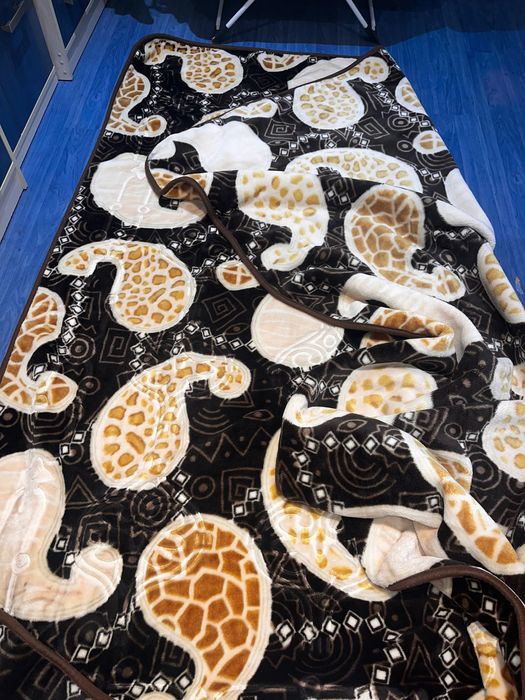 Gruby koc lub narzuta