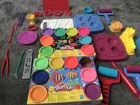 Mega Zestaw do zabawy - ciastolina Play doh