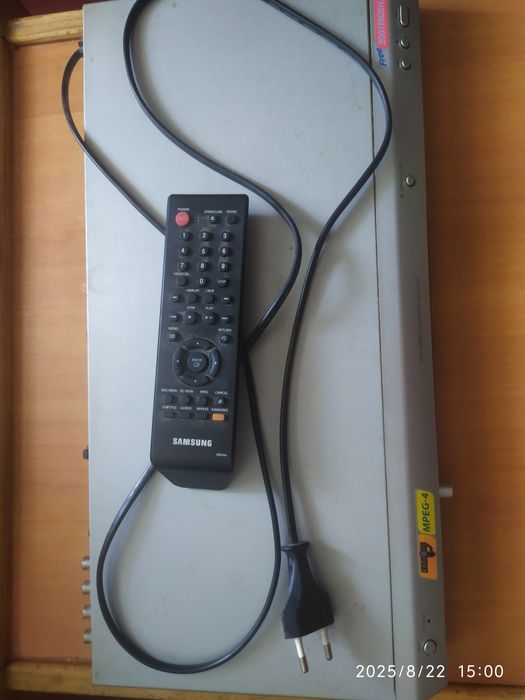 DVD player з дисками
