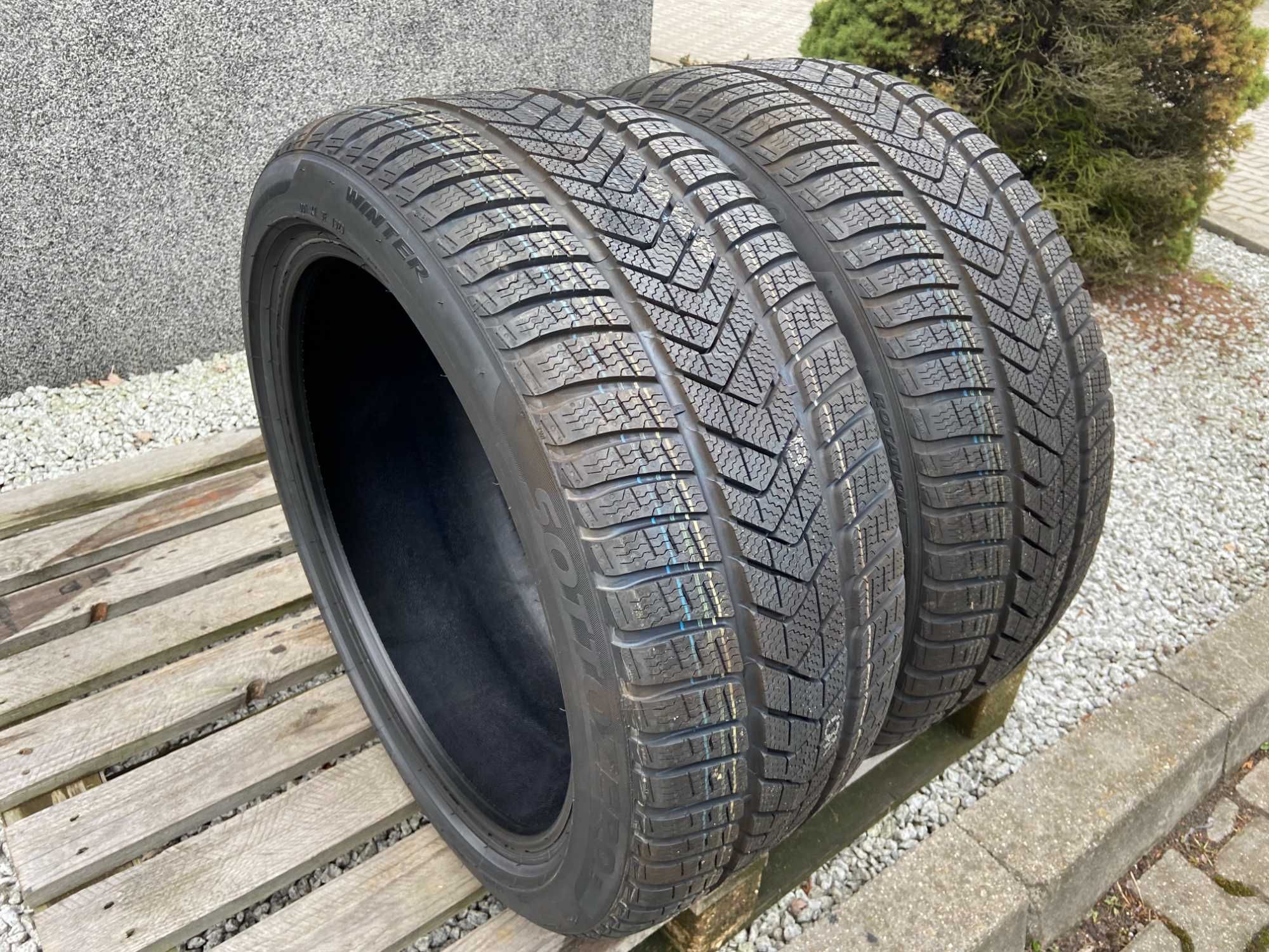 2x 265/40R20 Pirelli SottoZero 3 AO 104 V 2022