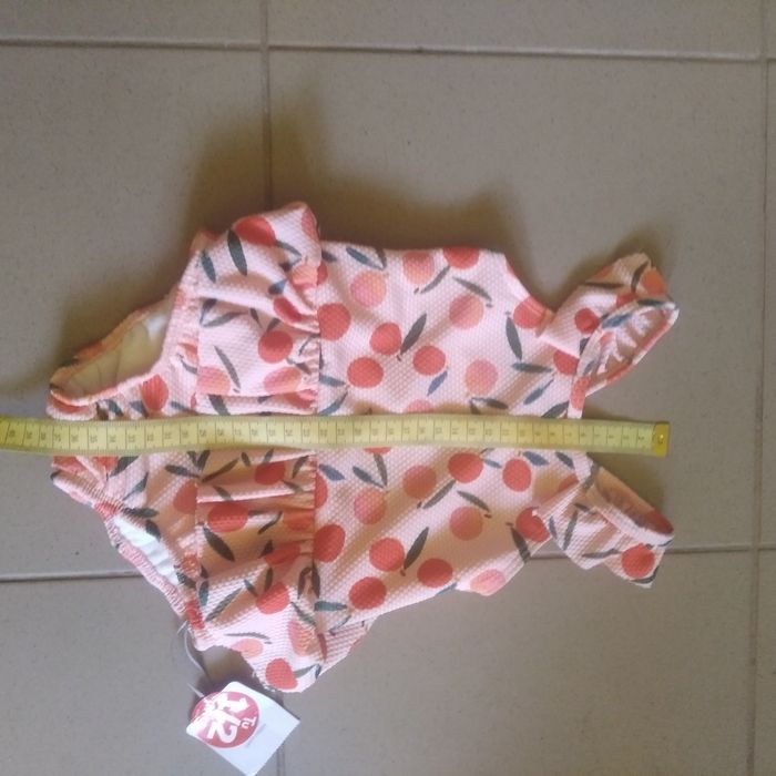 Strój kąpielowy nowy na wzrost 68-74 cm firmy Tu z pieluszką