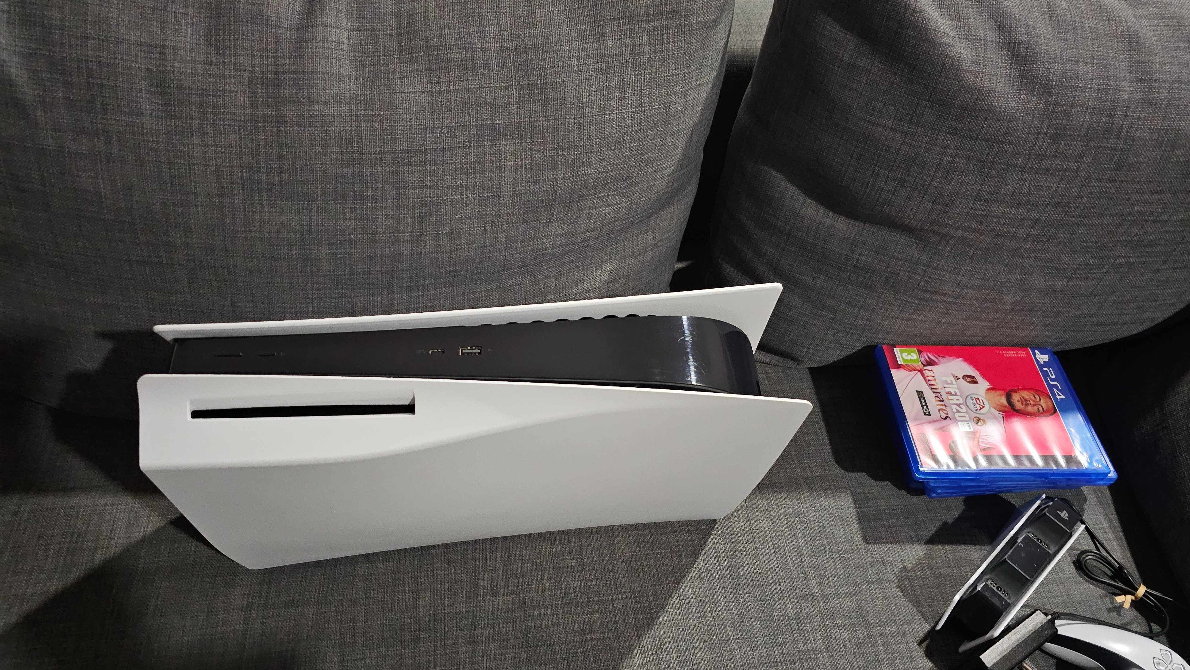 PS5 1 TB com Leitor DVD