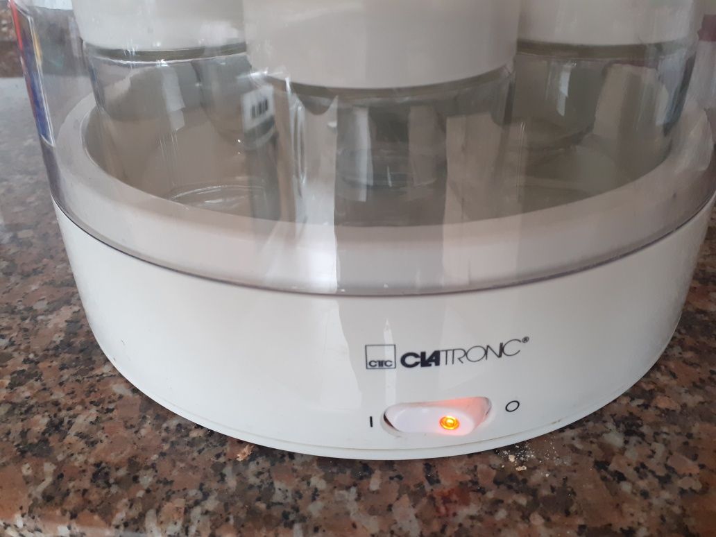 Maquina de fazer iogurte marca alemã  Clatronic