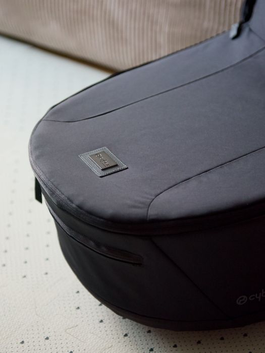 Gondola Cybex Priam 4.0 Eco Onyx Black, stan idealny