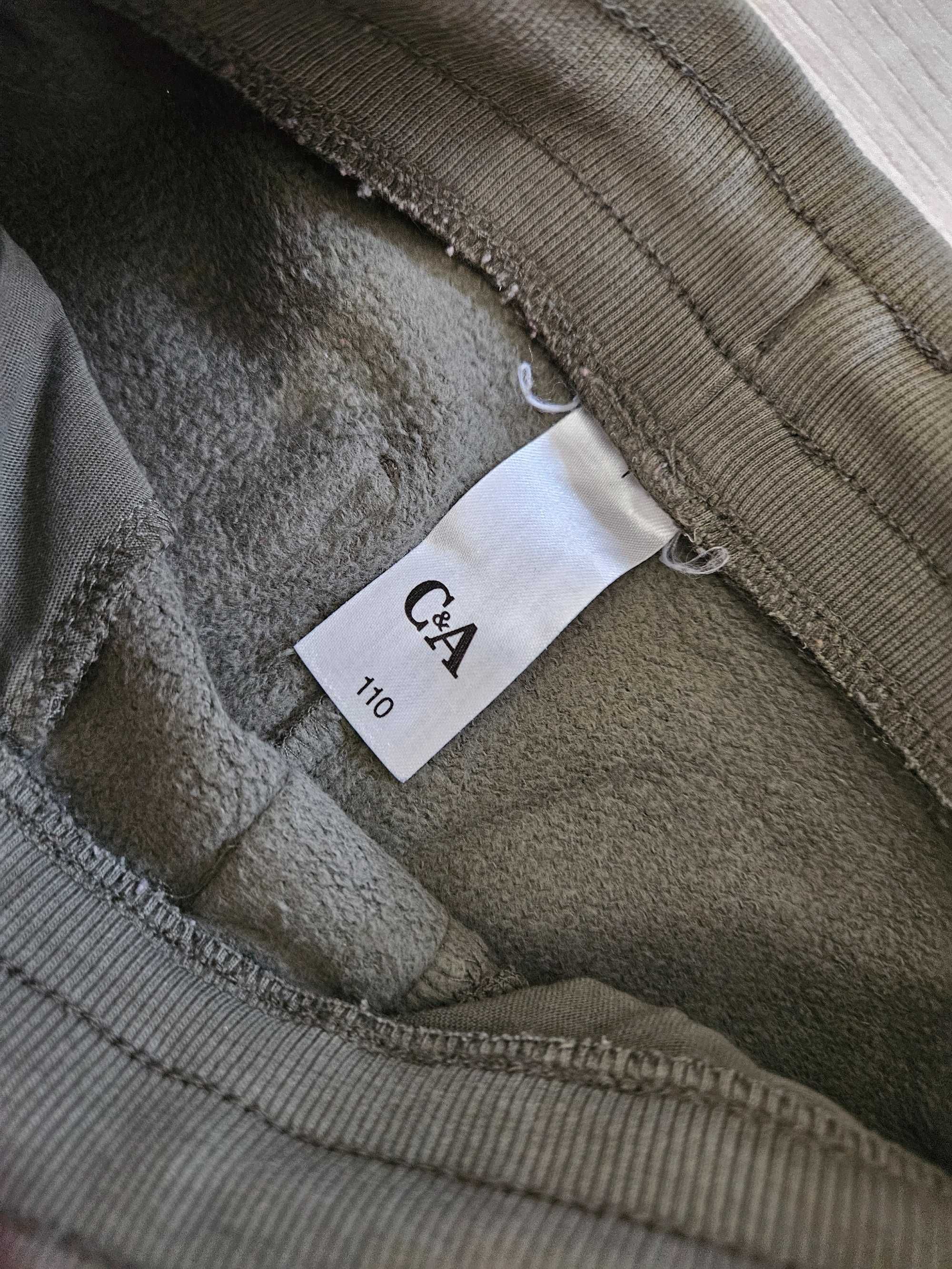 Spodnie chłopięce khaki C&A 110