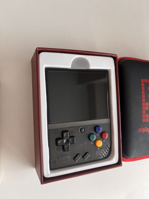 Miyoo Mini plus retro konsola