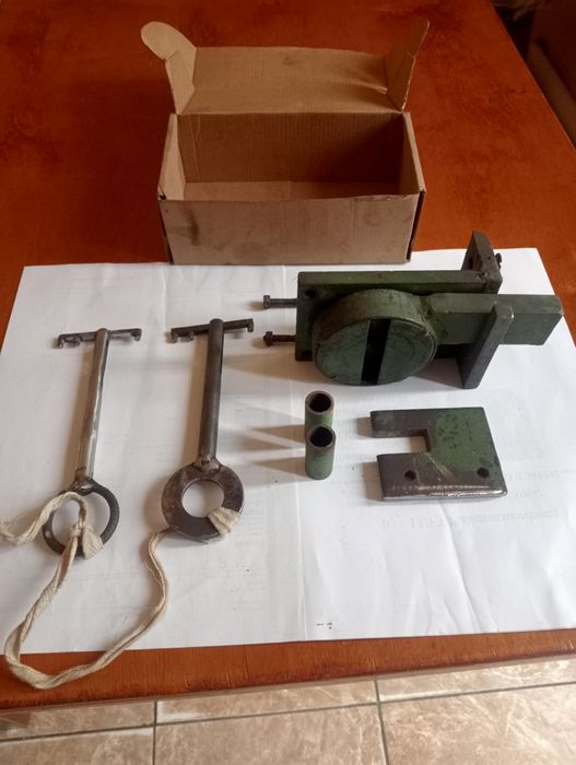 Продам Замок гаражный