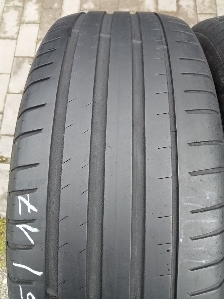 2x Opony Używane Letnie 235/65R17 Michelin