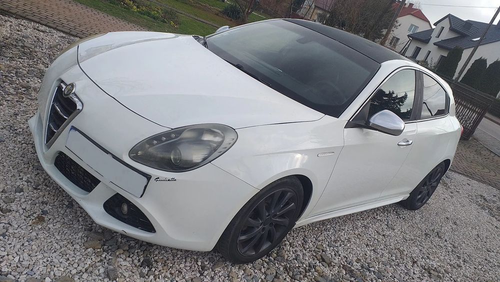 Alfa Romeo Giulietta Carbon, LED, LED, DNA