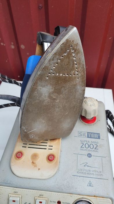 Утюг з парогенератором Silter